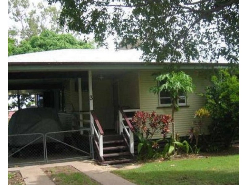 3 Hewitt Street, Moura QLD 4718