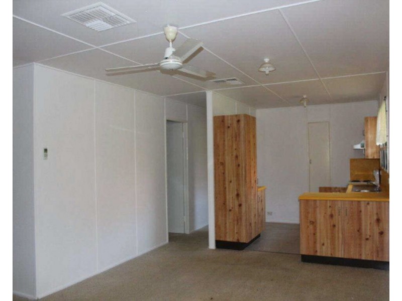 3 Hewitt Street, Moura QLD 4718