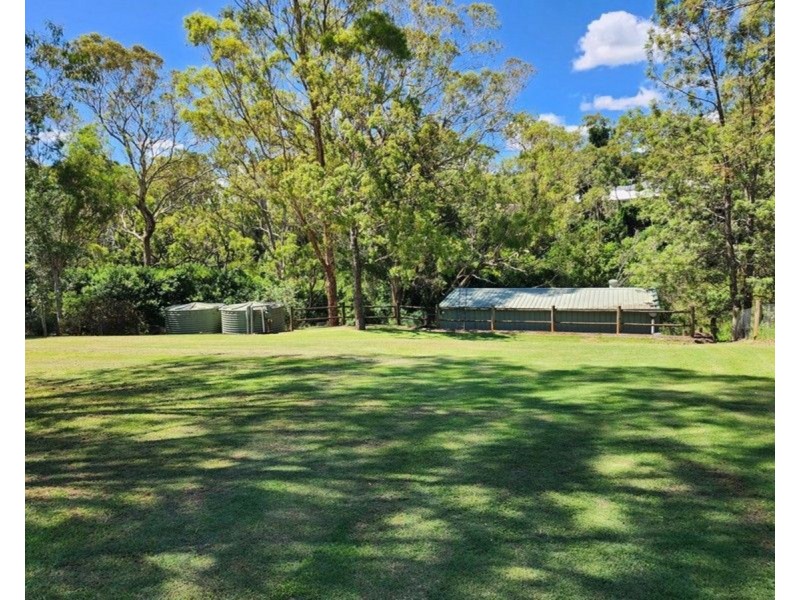 8 Parkway Drive, Highfields QLD 4352