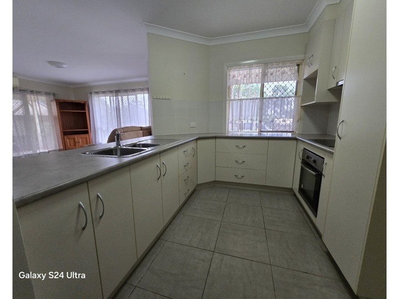2/6 Vista Court, Withcott QLD 4352