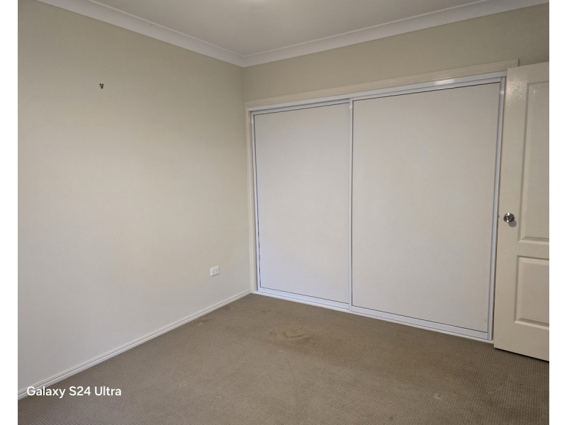2/6 Vista Court, Withcott QLD 4352