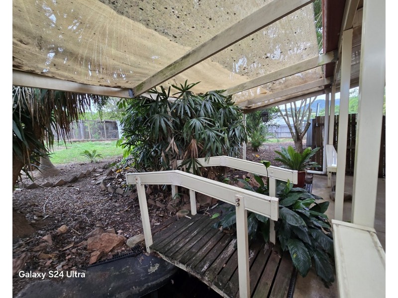 2/6 Vista Court, Withcott QLD 4352