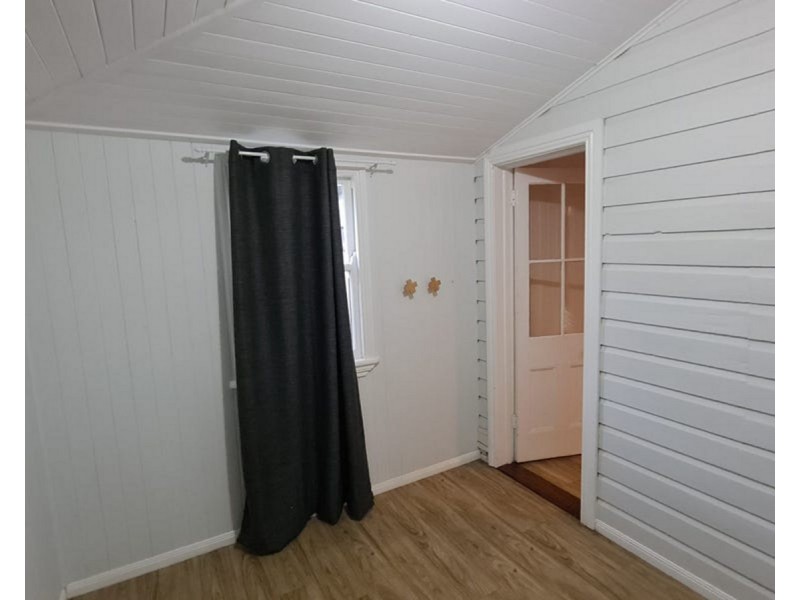 27 Nolan Street, Crows Nest QLD 4355