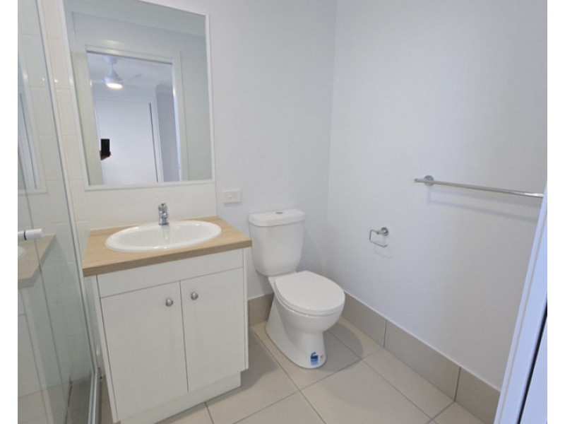 1 Wattle Grove, Harristown QLD 4350