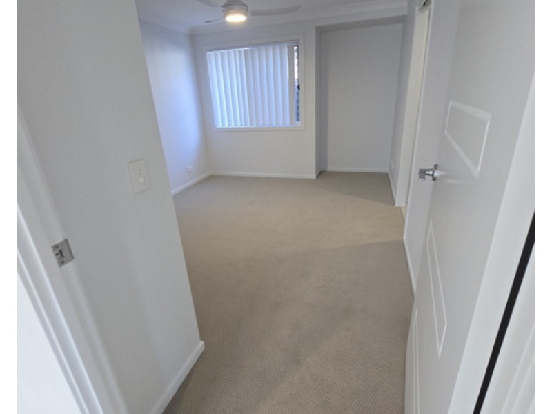 1 Wattle Grove, Harristown QLD 4350