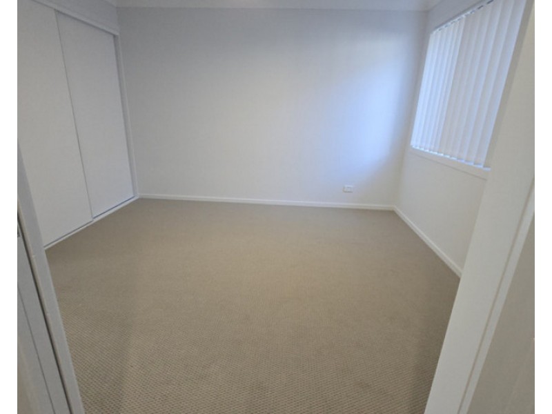 1 Wattle Grove, Harristown QLD 4350