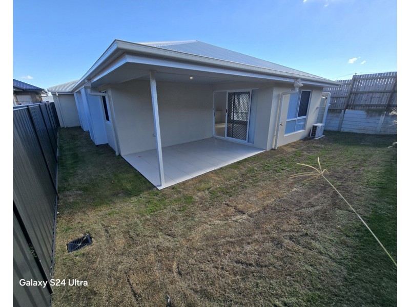 1 Wattle Grove, Harristown QLD 4350