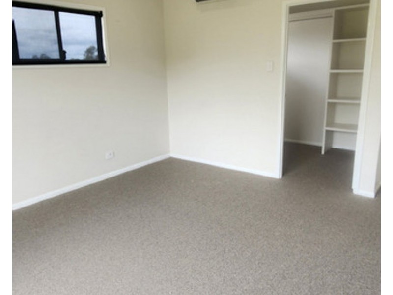 6 Bottle Tree Court, Withcott QLD 4352