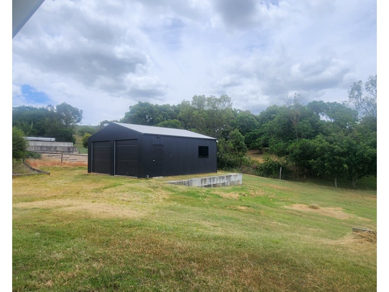 6 Bottle Tree Court, Withcott QLD 4352