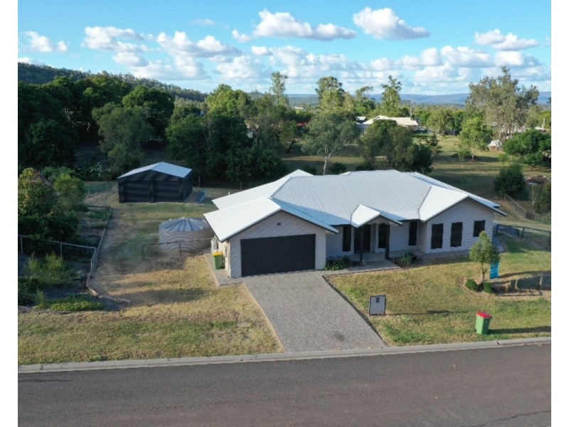 6 Bottle Tree Court, Withcott QLD 4352