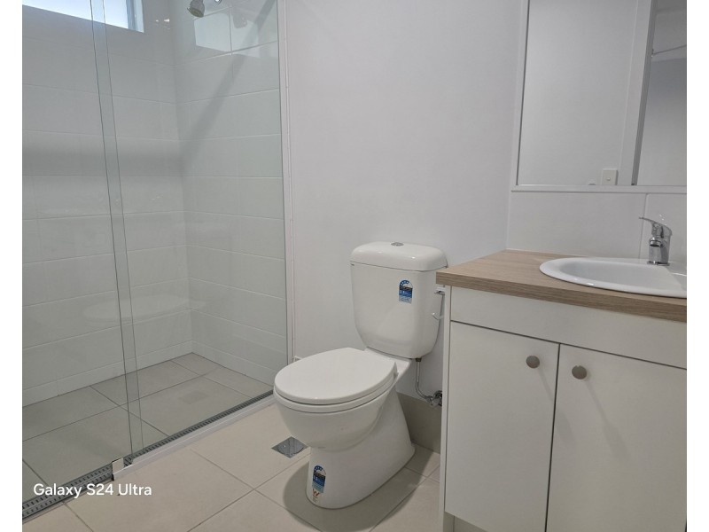 6 Wandsworth Street, Cranley QLD 4350