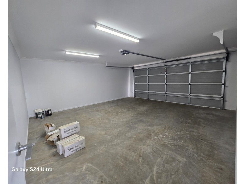 6 Wandsworth Street, Cranley QLD 4350