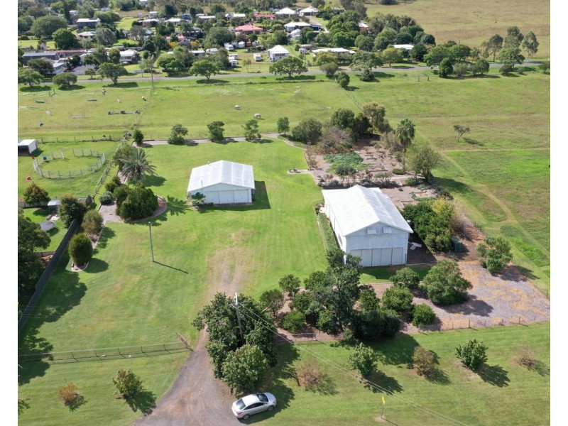 15 Albert Street, Goombungee QLD 4354