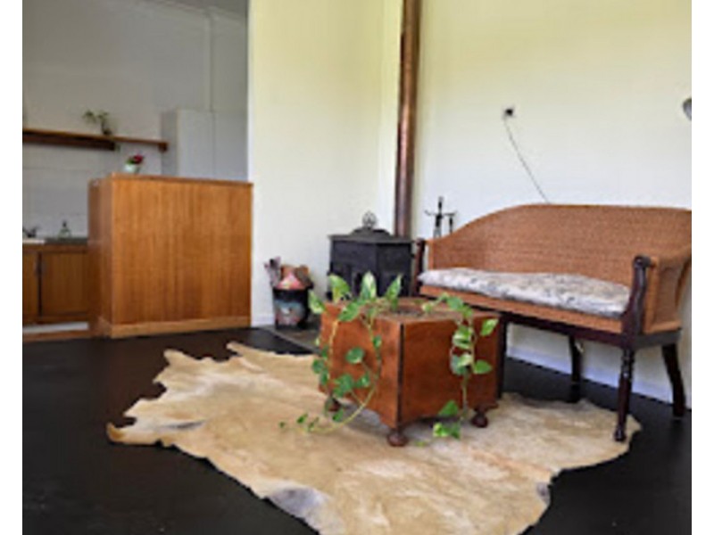 15 Albert Street, Goombungee QLD 4354