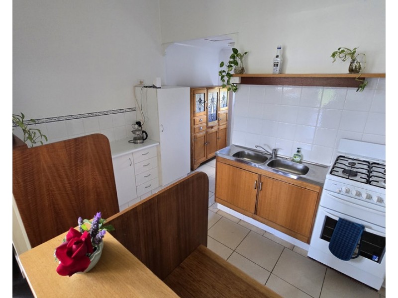 15 Albert Street, Goombungee QLD 4354
