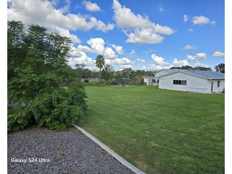 15 Albert Street, Goombungee QLD 4354