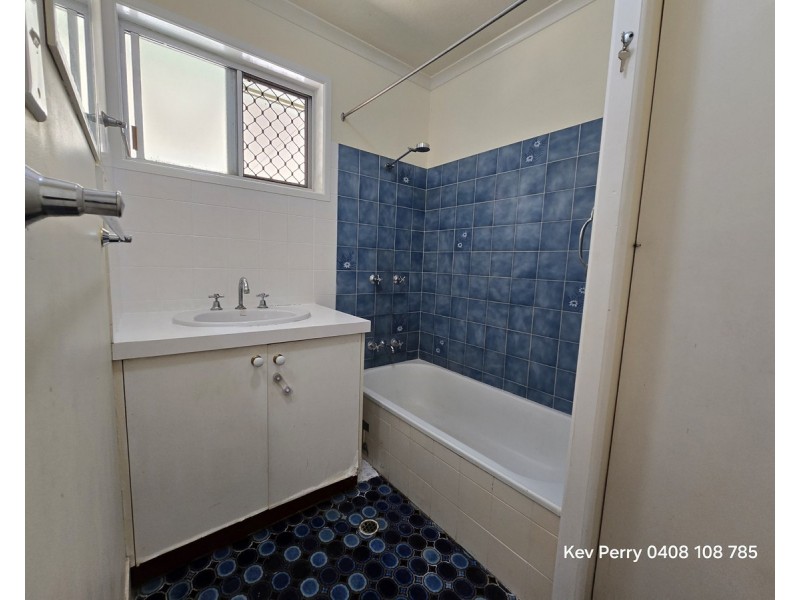 27 Dwyer Street, Gatton QLD 4343