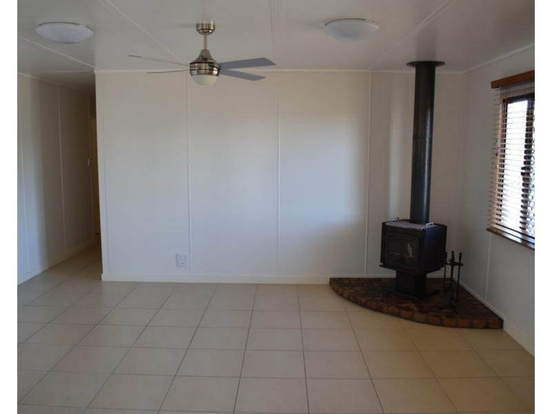 12 Station Street, Helidon QLD 4344