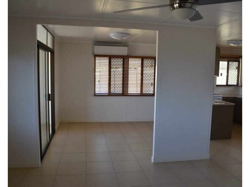 12 Station Street, Helidon QLD 4344