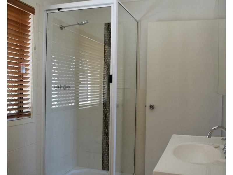 12 Station Street, Helidon QLD 4344