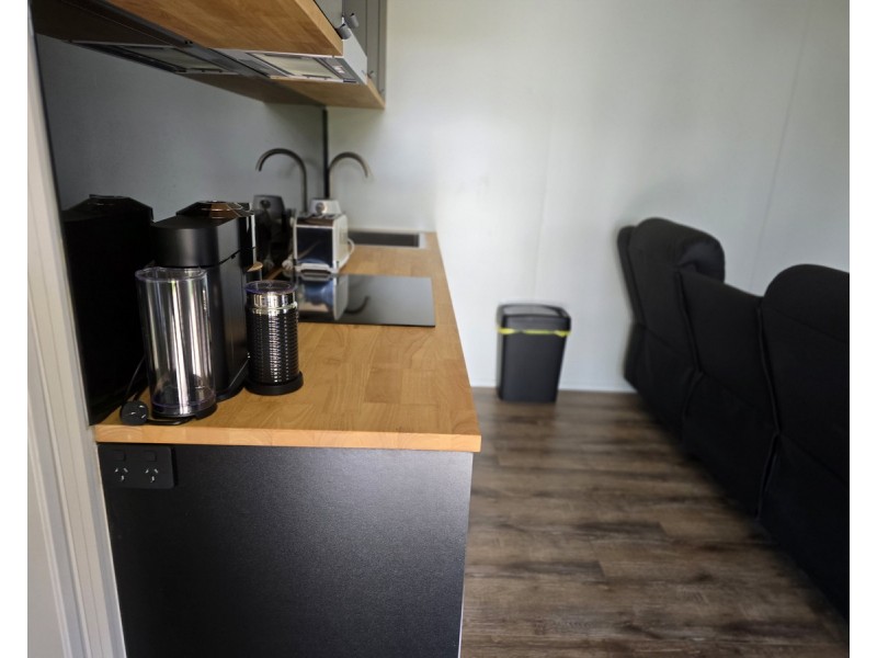 100 Debra Street, Withcott QLD 4352