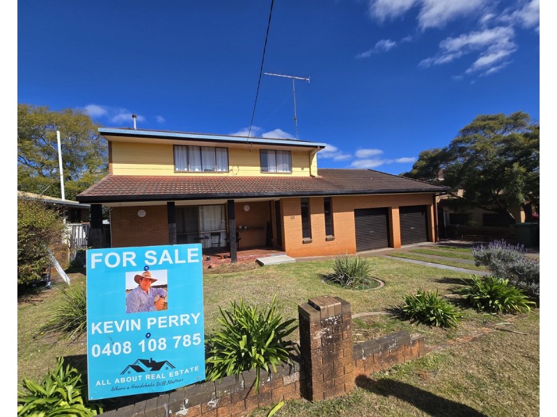 20 Muir Street, Harlaxton QLD 4350