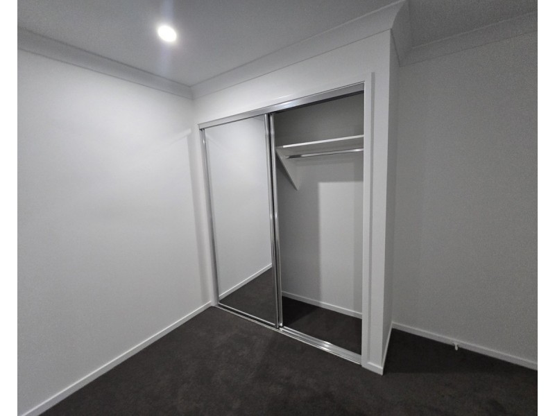 2/28 Aquila Drive, Meringandan West QLD 4352