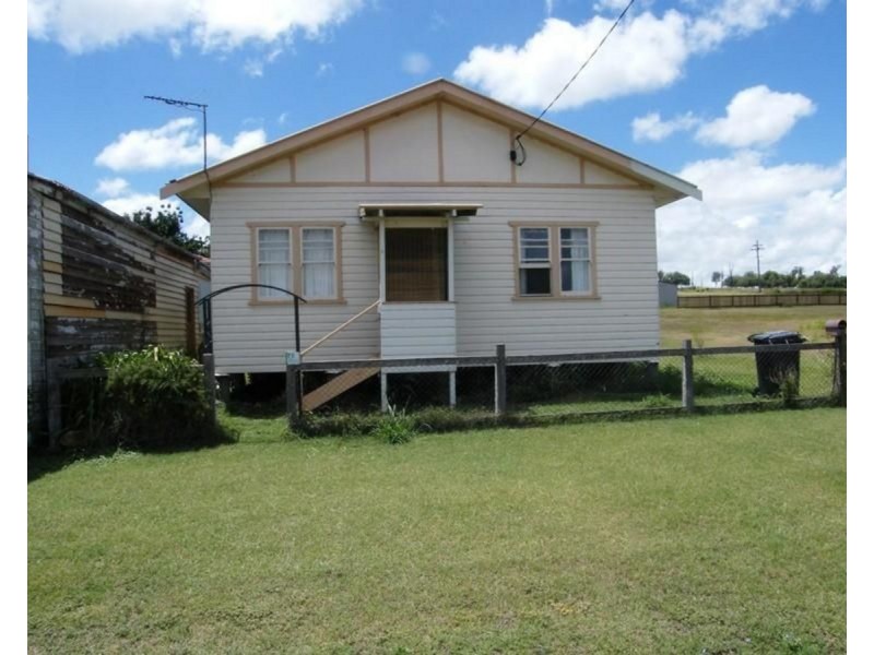 34 Denham Street, Peranga QLD 4352