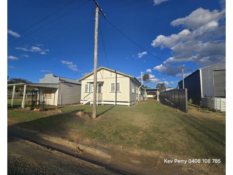 34 Denham Street, Peranga QLD 4352