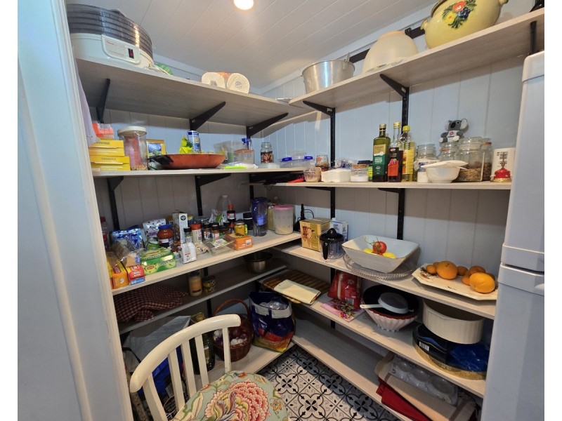 270 James Street, Newtown QLD 4350