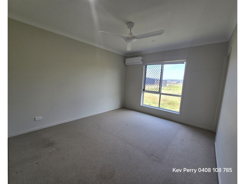 8 Aquila, Meringandan West QLD 4352