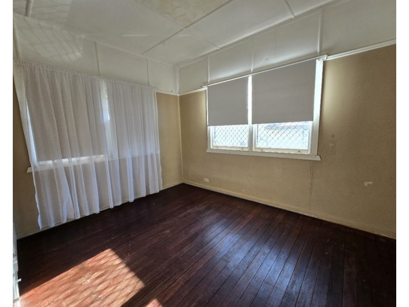 28 James Street, Rangeville QLD 4350