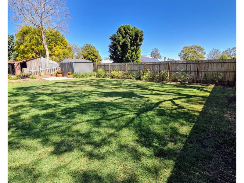 5 King Street, Goombungee QLD 4354