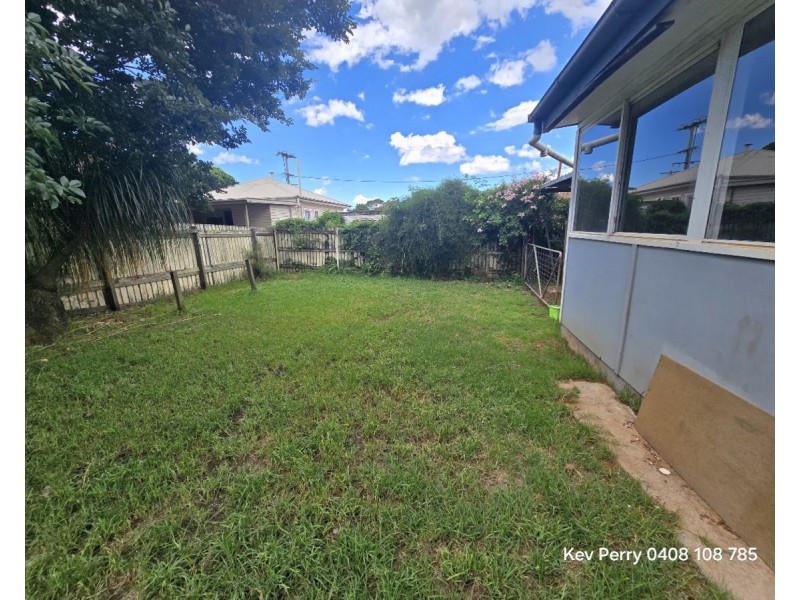 293A James Street, Newtown QLD 4350