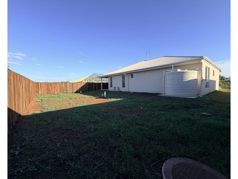 2 Bromley Court, Highfields QLD 4352