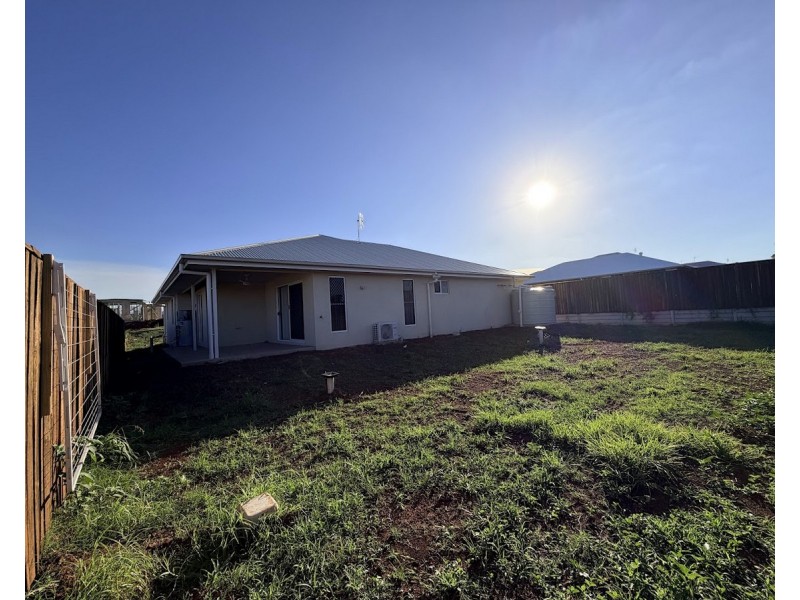 2 Bromley Court, Highfields QLD 4352