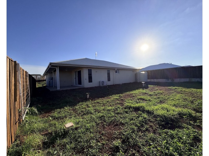 2 Bromley Court, Highfields QLD 4352