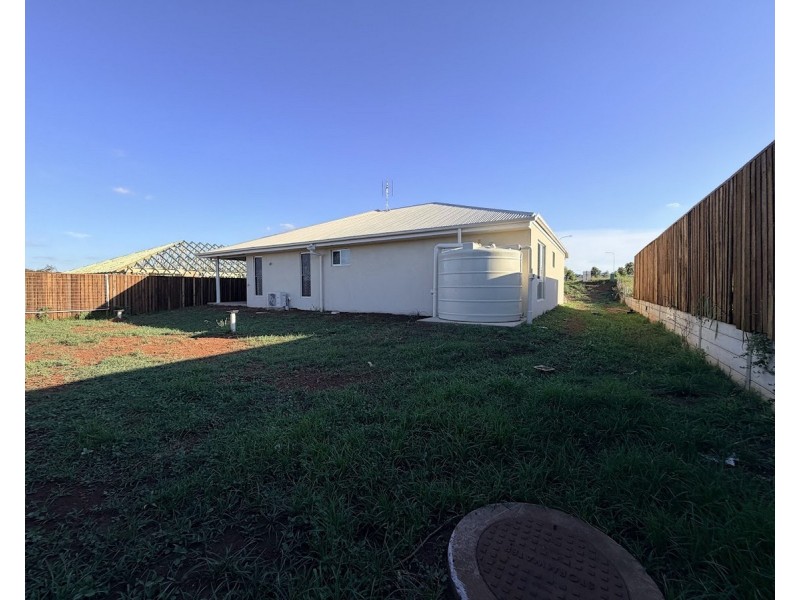 2 Bromley Court, Highfields QLD 4352