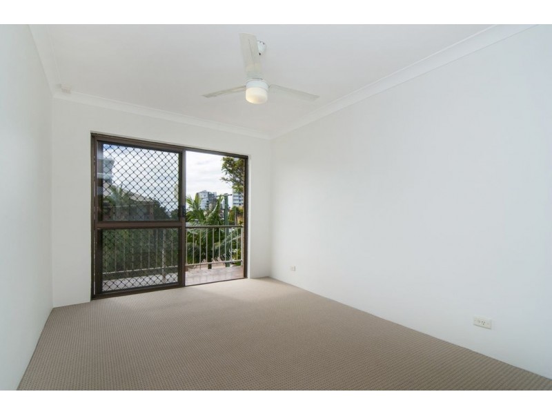 6/4 Phillip Street, Labrador QLD 4215