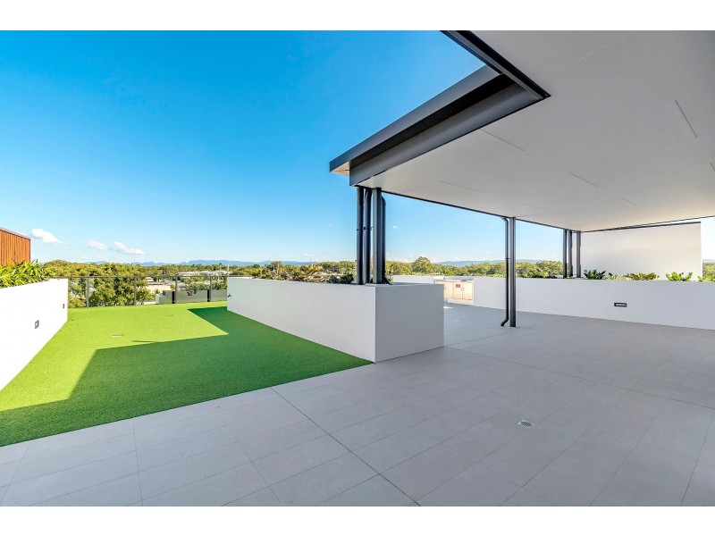 304/135 Eugaree Street, Southport QLD 4215