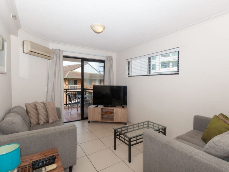 31/452 Marine Parade, Biggera Waters QLD 4216