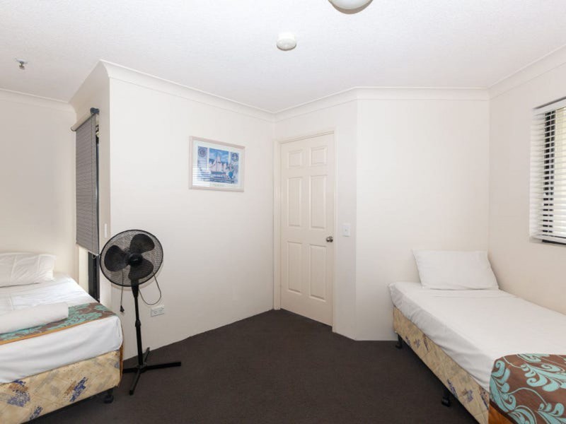 31/452 Marine Parade, Biggera Waters QLD 4216