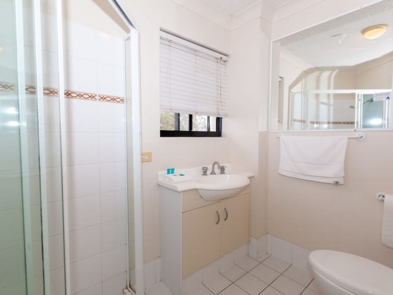 31/452 Marine Parade, Biggera Waters QLD 4216