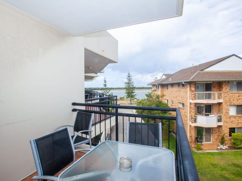 31/452 Marine Parade, Biggera Waters QLD 4216