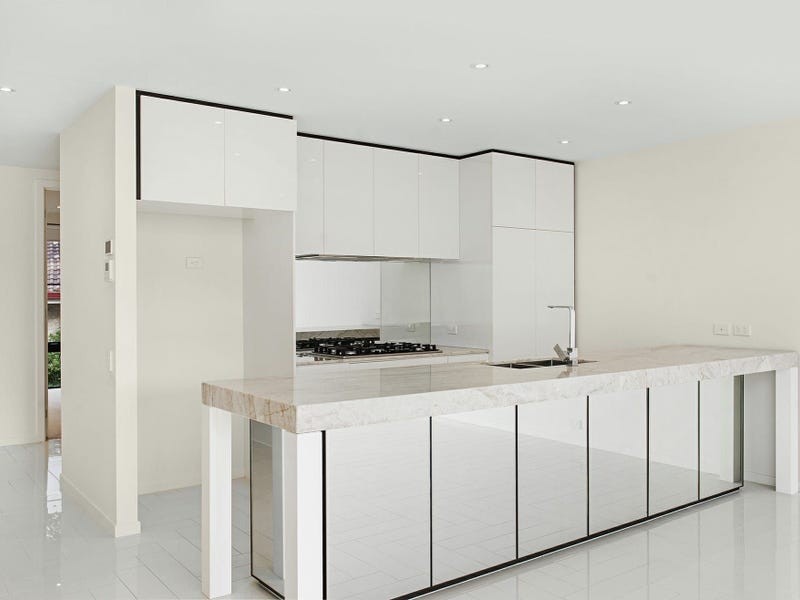 2/37 Magnoli Circuit, Palm Beach QLD 4221