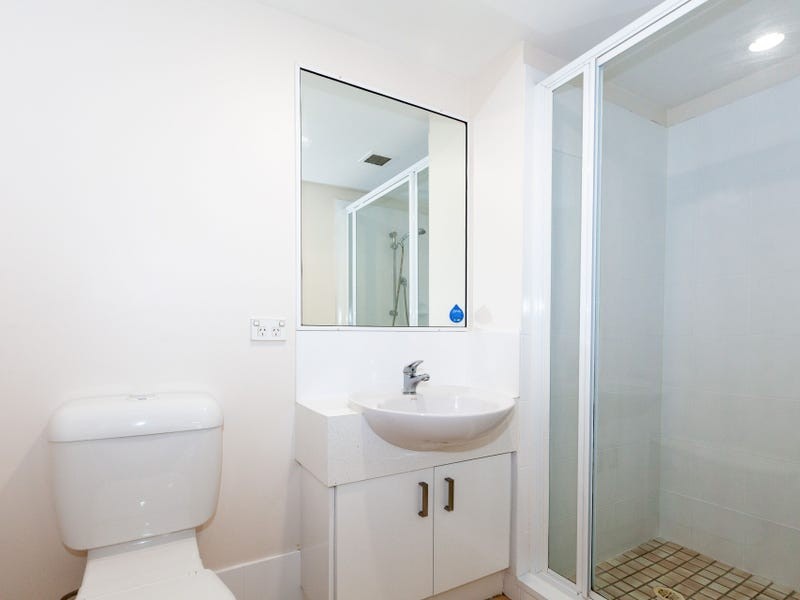 40/36 Australia Avenue, Broadbeach QLD 4218