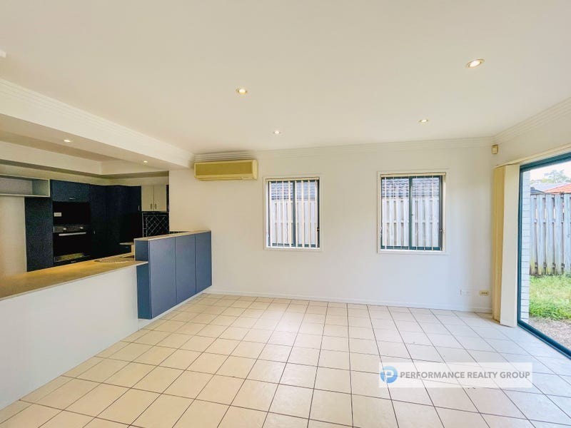 11 Scots Place, Robina QLD 4226