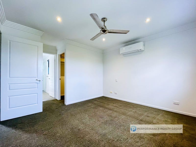 11 Scots Place, Robina QLD 4226
