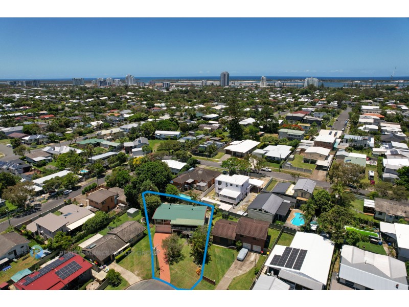 9 Beeka Street, Labrador QLD 4215
