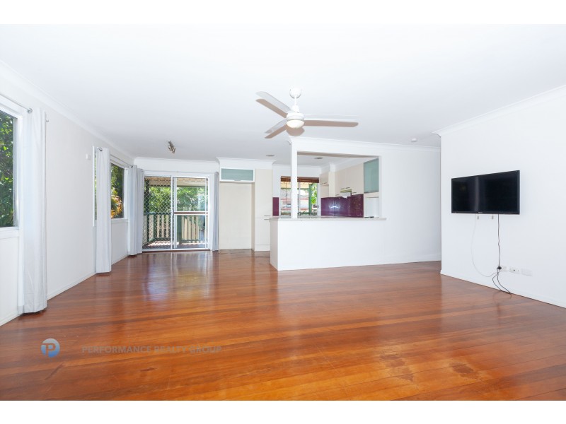 9 Beeka Street, Labrador QLD 4215